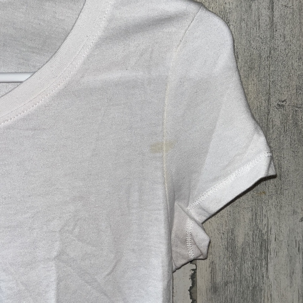 Basic White Tee - Picture 2 of 4